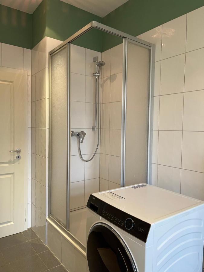 Stilvoller Altbau Mit Balkon - 10 Min To Center Appartement *